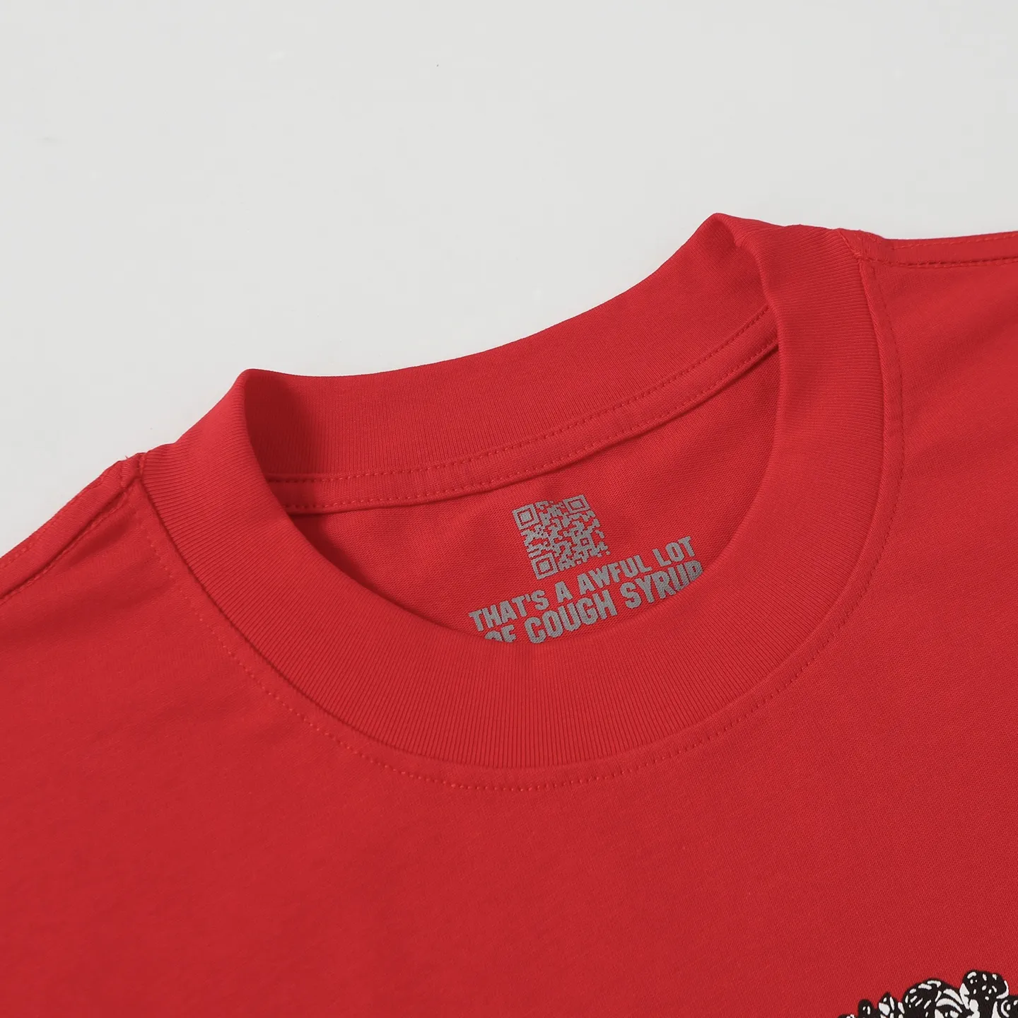 # I THAT'S A AWFUL LOT OF COUGH SYRUP In Stock Real shot American simple trendy brand loose casual T-shirt Fabric (fabric): 32 counts Weight combed double yarn pure cotton Sizes (size): S-M L X L Color (colour): Chinese red
